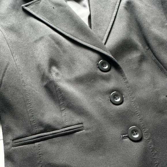 Fitted Dress Up Blazer - Picture 2 of 9